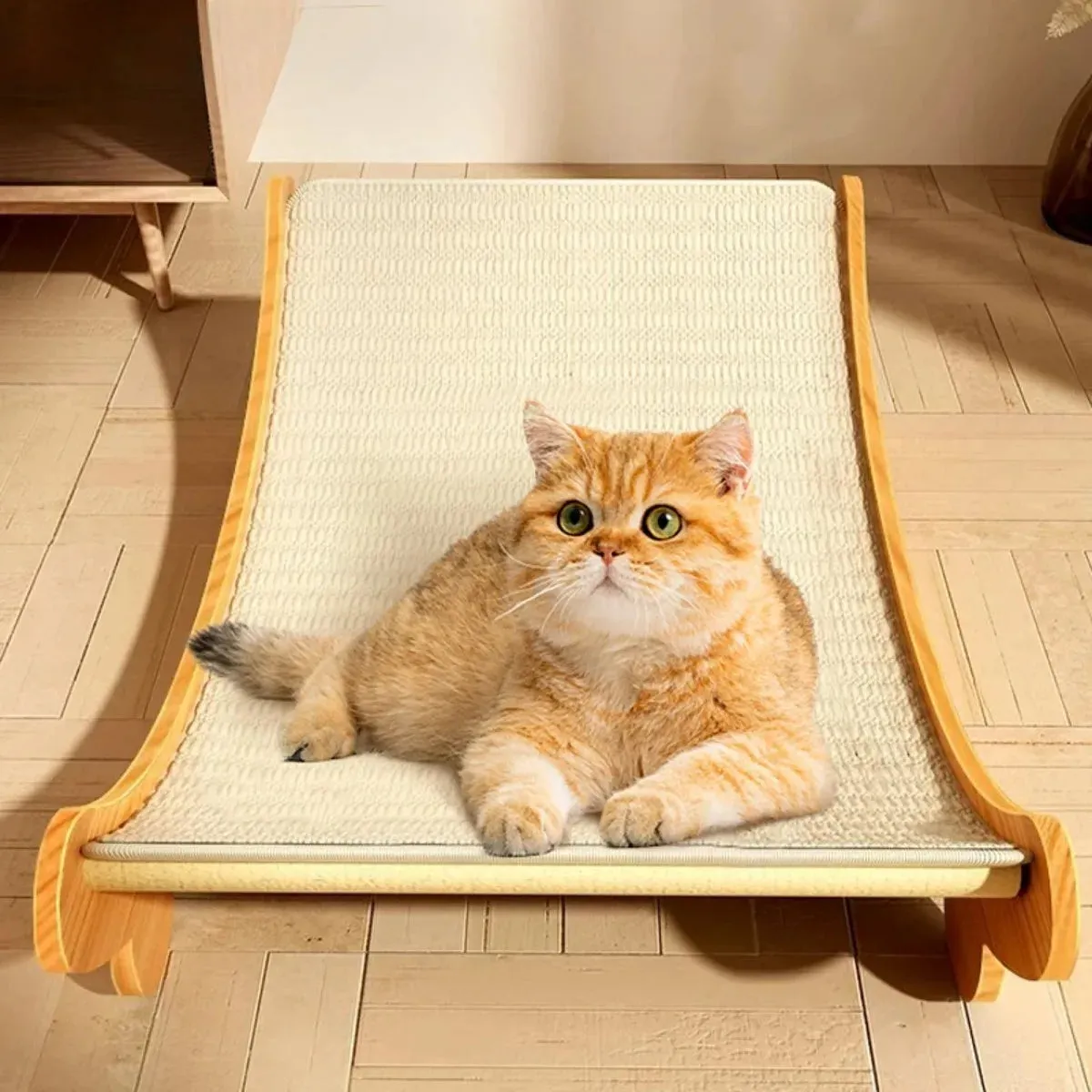 Luxury Wooden Cat Hammock with Scratch Resistant Mat